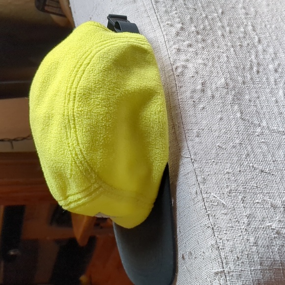 fleece cap Yellow - Picture 2 of 6